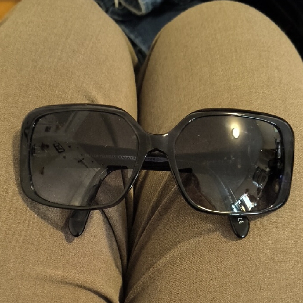 Oliver Peoples | Glossy Black Square Sunglasses